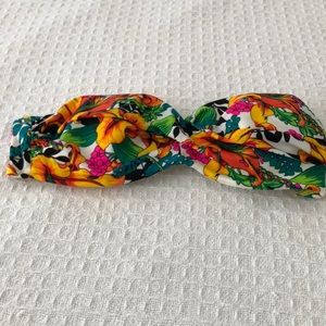 Victoria Secret’s bandeau top